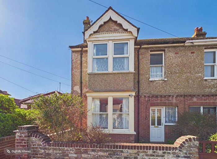 5 Bedroom Semi Detached House For Sale In Waverley Road, Margate, CT9