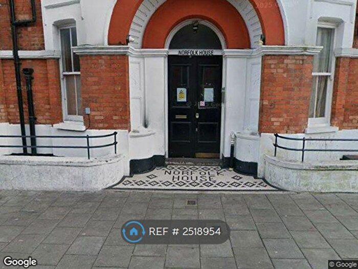 3 Bedroom Flat To Rent In Norfolk House Rushcroft Road, London, SW2