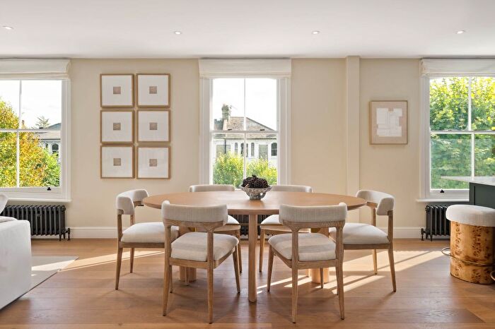 3 Bedroom Flat For Sale In Cambridge Gardens, North Kensington, W10
