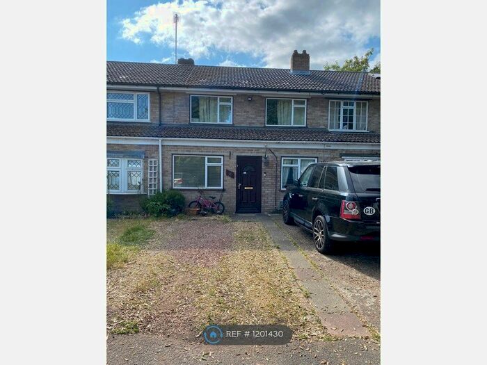 3 Bedroom Terraced House To Rent In Frogmore Park Drive, Blackwater, Camberley, GU17