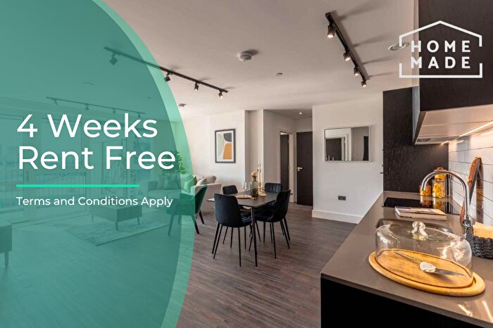 3 Bedroom Flat To Rent In Scrubs Lane, London, NW10