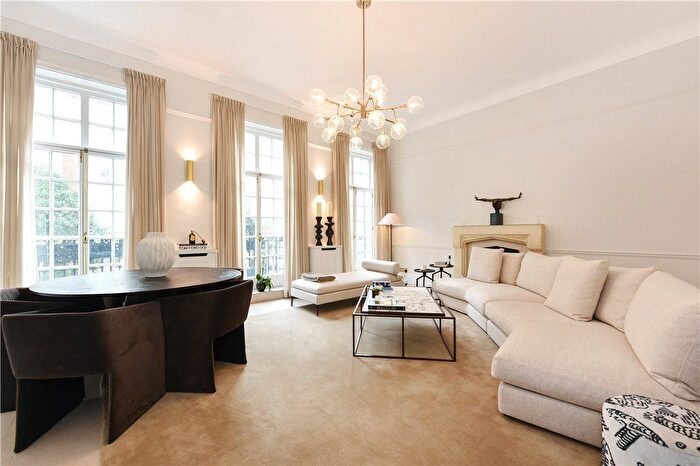 1 Bedroom Flat To Rent In Upper Brook Street, London, W1K