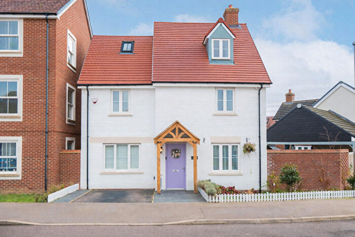 5 Bedroom Detached House For Sale In Bonaire Grange, Newton Leys, Milton Keynes, MK3