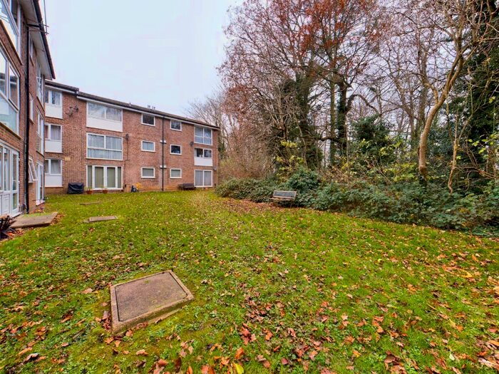 2 Bedroom Apartment To Rent In Ashby Court, Hemel Hempstead, Hertfordshire, HP2