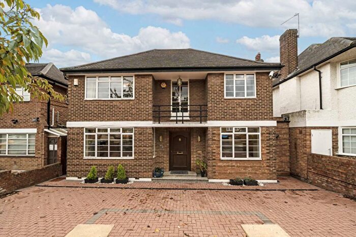 5 Bedroom Property To Rent In Beaufort Road, London, W5