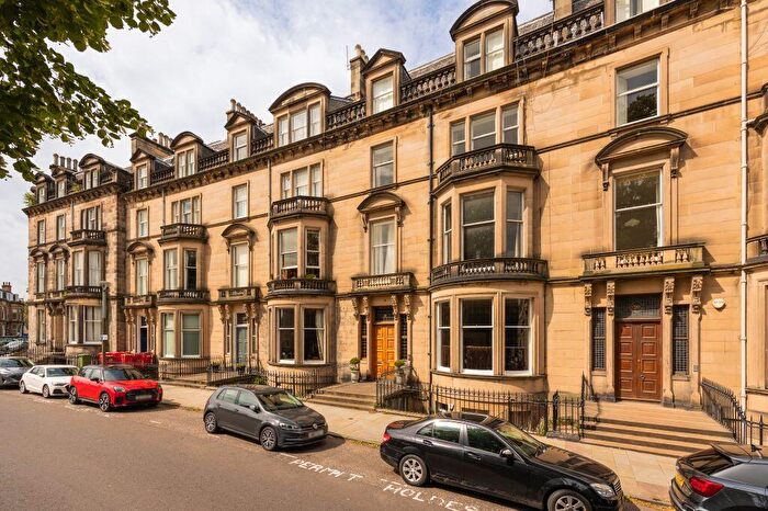 2 Bedroom Flat For Sale In / Eglinton Crescent, Edinburgh, EH12