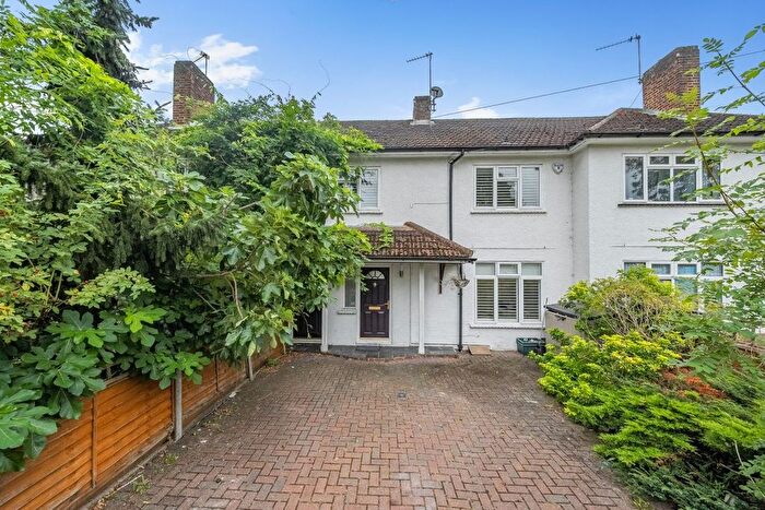 3 Bedroom Terraced House For Sale In Keswick Avenue, Kingston Vale, London, SW15
