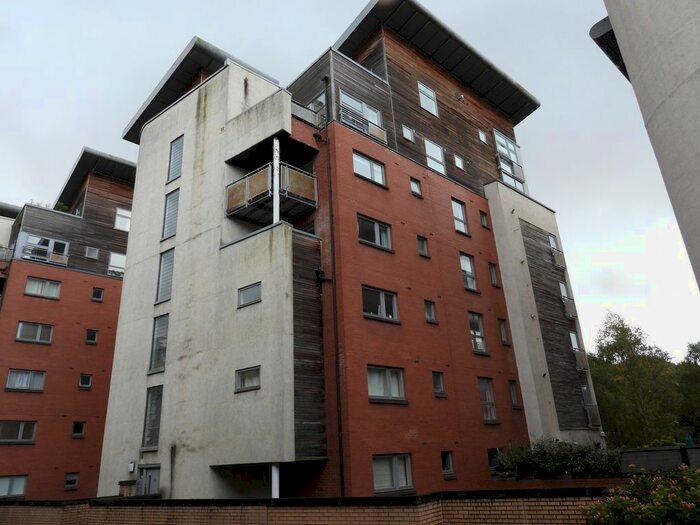 2 Bedroom Flat To Rent In Partick Bridge Street, Glasgow, G11