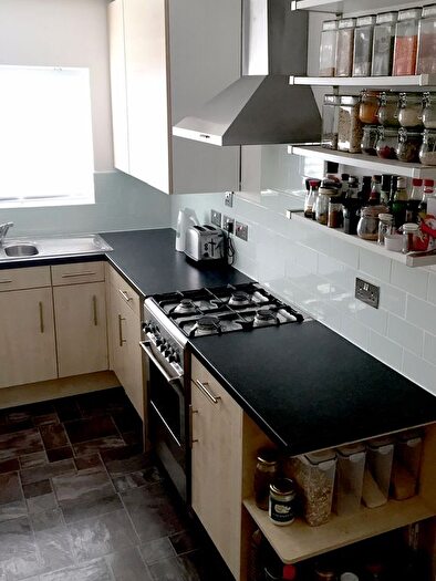 1 Bedroom Flat To Rent In Malden Road, Watford, Hertfordshire, WD17