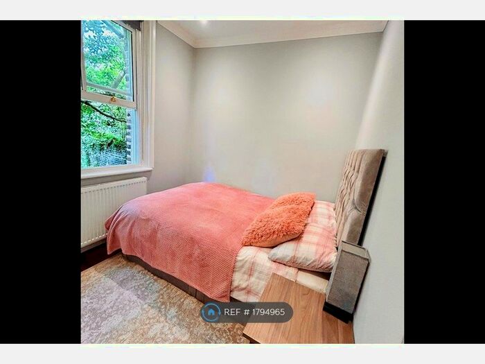 1 Bedroom Flat To Rent In Finborough Road, London, SW10