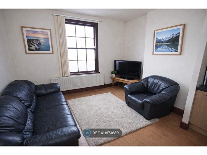 3 Bedroom Maisonette To Rent In Gloucester Road, Bristol, BS7