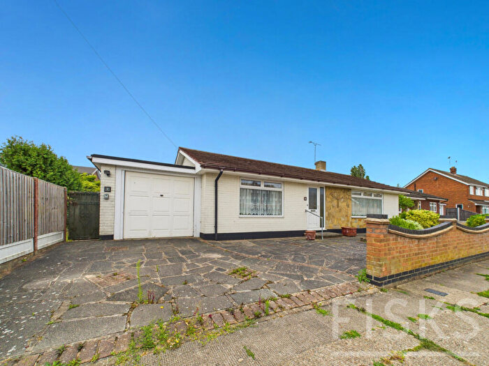 2 Bedroom Detached Bungalow For Sale In Malwood Road, Benfleet, SS7
