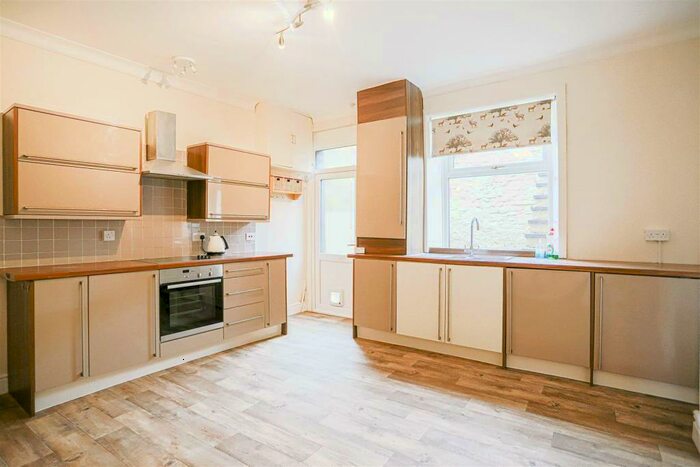 2 Bedroom Terraced House To Rent In Holcombe Road, Rossendale, BB4