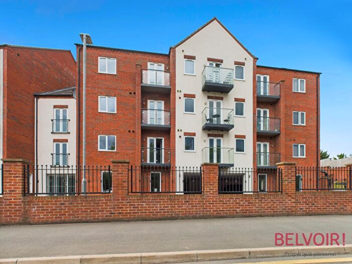 2 Bedroom Flat To Rent In Woodland Park View, Mansfield, NG18