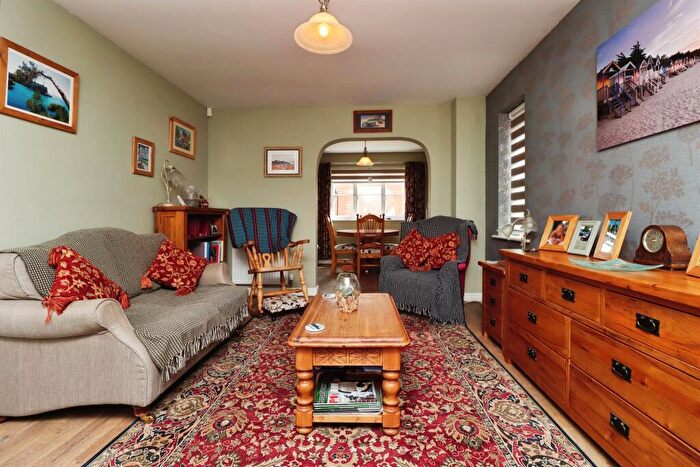 4 Bedroom Detached House For Sale In Thompson Way, Rothwell, Kettering, NN14