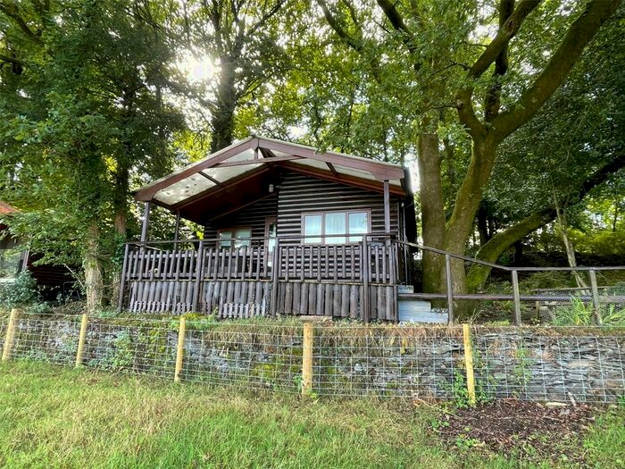 2 Bedroom Mobile/park Home For Sale In Felingerrig, Machynlleth, Powys, SY20