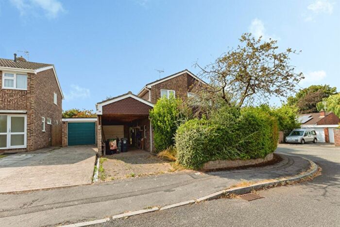 3 Bedroom Detached House For Sale In Kingston Road, Nailsea, Bristol, BS48