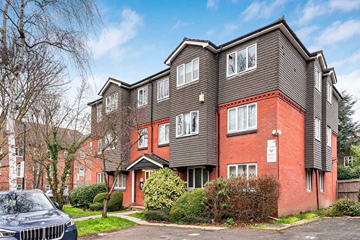 1 Bedroom Flat For Sale In Caroline Close, London, SW16