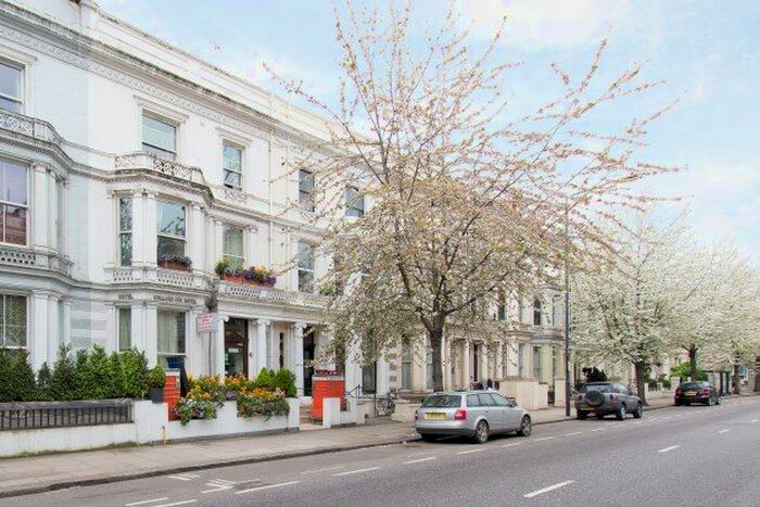 1 Bedroom Flat To Rent In Holland Road, London, W14