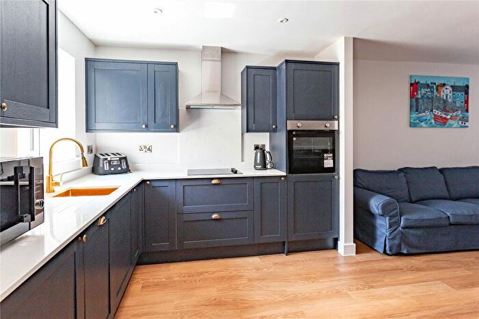 5 Bedroom Semi-Detached House To Rent In Woodbine Road, Easton, Bristol, BS5