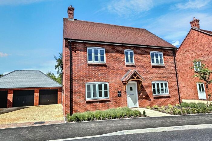 4 Bedroom Detached House For Sale In Wimborne, BH21