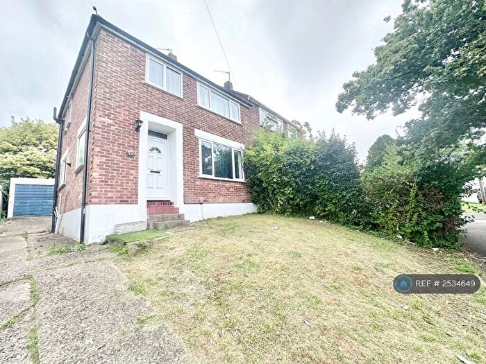 3 Bedroom Semi-Detached House To Rent In Greenway, Chatham, ME5