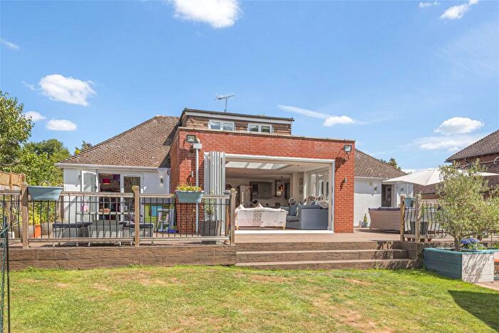5 Bedroom Detached House For Sale In Kevan Drive, Send, Surrey, GU23