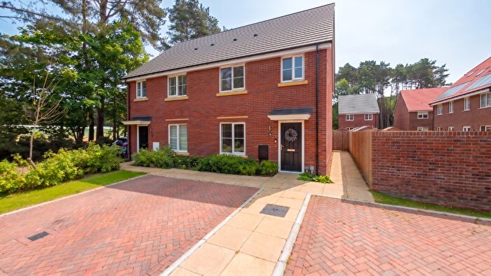 3 Bedroom Semi-Detached House For Sale In Beaufort Park, Wokingham, Berkshire, RG40
