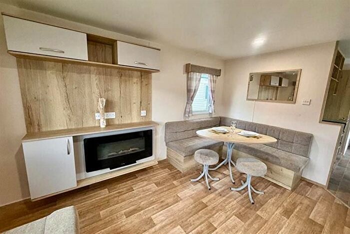 3 Bedroom Park Home For Sale In Craigielands Park, Beattock, Moffat, DG10