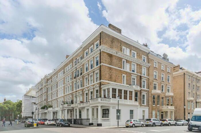 2 Bedroom Flat To Rent In Elvaston Place, South Kensington, London, SW7