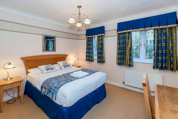 2 Bedroom Flat To Rent In Millennium Court, Basingstoke RG21