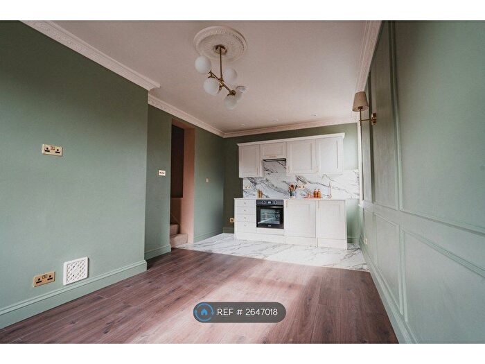 2 Bedroom Flat To Rent In Augusta Road, Ramsgate, CT11