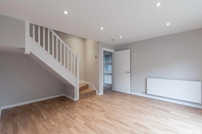 2 Bedroom Duplex To Rent In Martlesham, Panshanger, AL7