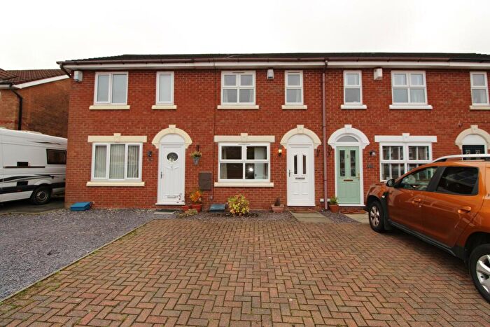 2 Bedroom Mews To Rent In Whinsands Close, Fulwood, PR2