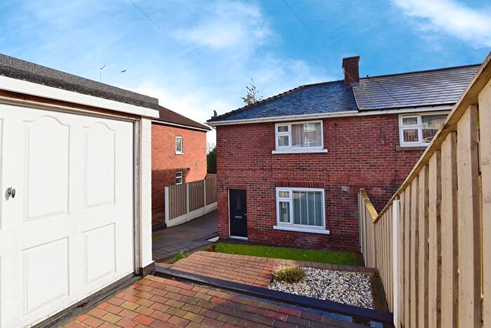 2 Bedroom End Terrace House For Sale In Thornton Street, Kimberworth, Rotherham, S61