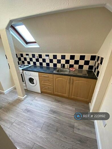 1 Bedroom Flat To Rent In Mount Pleasant, Redditch, B97