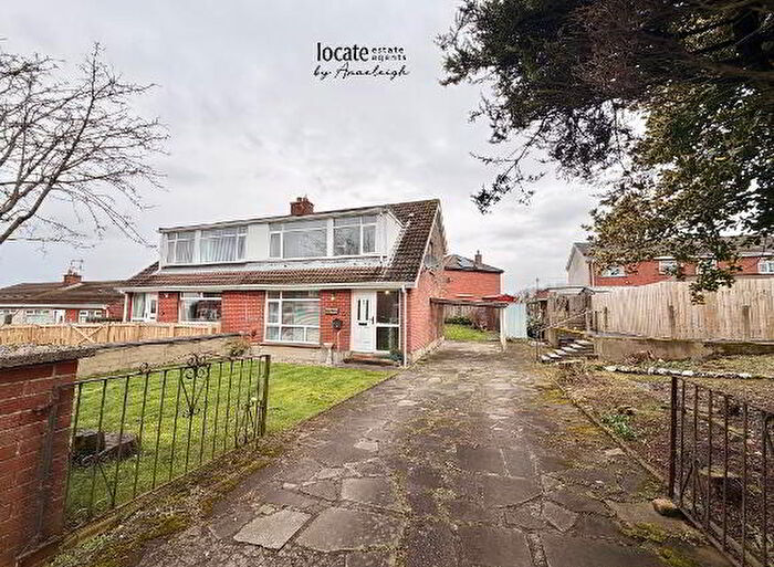 4 Bedroom Semi-Detached House For Sale In Mosley Park, Derry, BT47