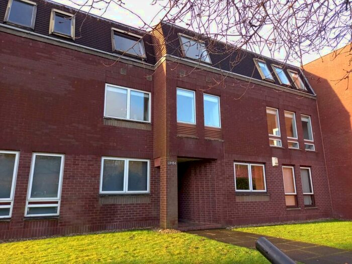 2 Bedroom Flat To Rent In Clarence Gardens, Glasgow, G11