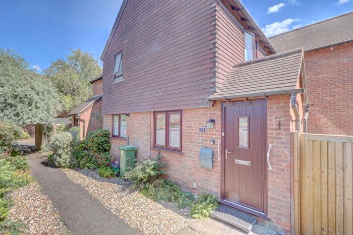 2 Bedroom End Of Terrace House For Sale In Jasmine Crescent, Princes Risborough, HP27