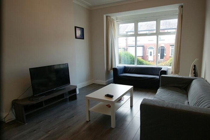 4 Bedroom Terraced House To Rent In Estcourt Avenue, Headingley, Leeds, LS6
