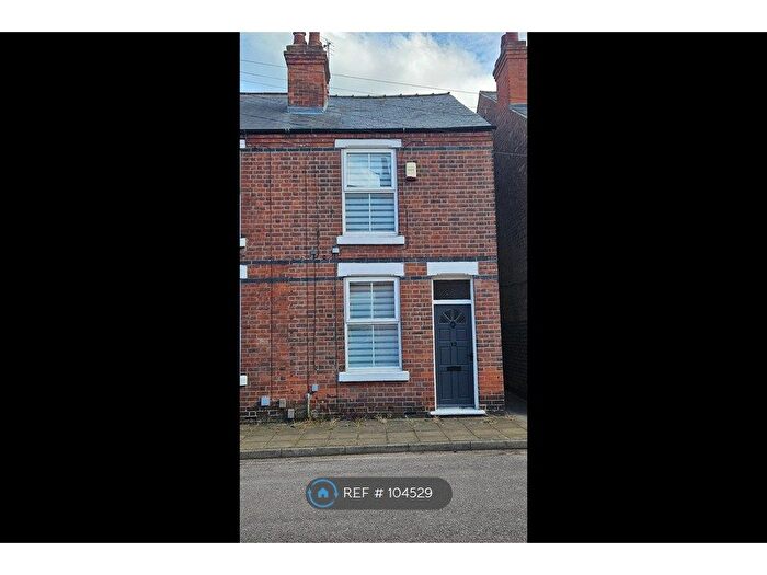 2 Bedroom End Of Terrace House To Rent In Highfield Grove, Nottingham, NG2