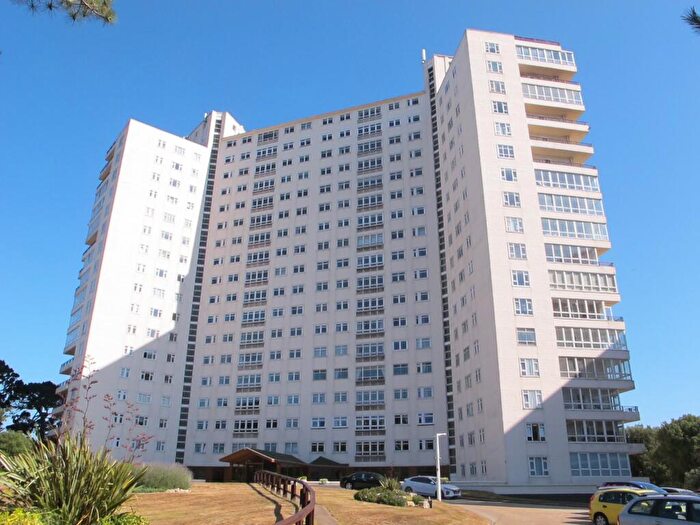 3 Bedroom Apartment To Rent In Manor Road, Bournemouth, BH1
