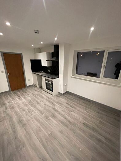 Studio To Rent In Milnrow Road, Shaw, Oldham, OL2