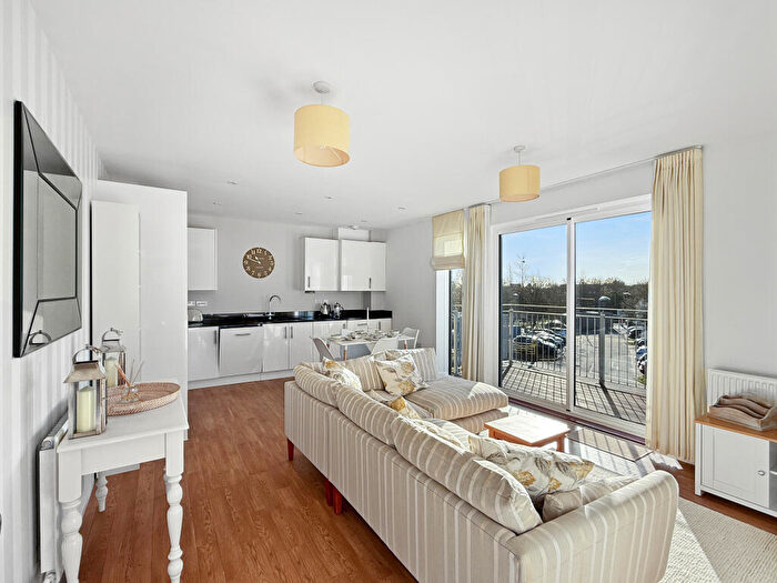 2 Bedroom Apartment For Sale In Spring Drive, Trumpington, CB2