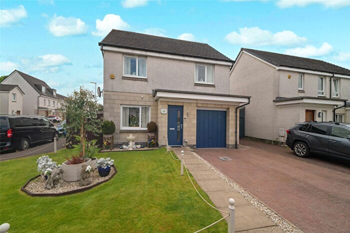 3 Bedroom Detached House For Sale In Springbank Crescent, Calton, Glasgow, G31