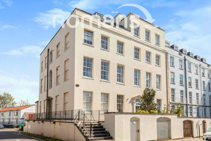 Apartment To Rent In York House, - Clifton Road, BS8