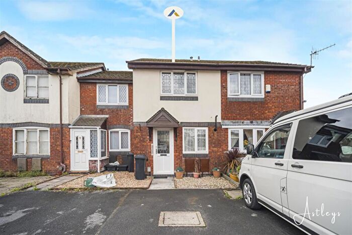 2 Bedroom Terraced House For Sale In Parr Avenue, Neath, SA11