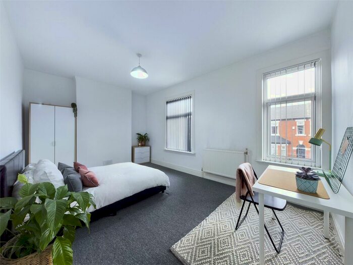 4 Bedroom House To Rent In Elleray Road, Salford, M6