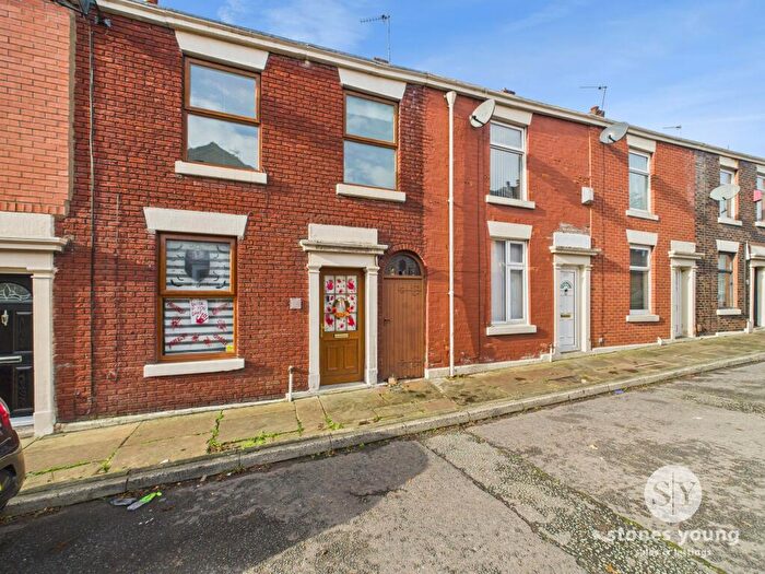 2 Bedroom Terraced House For Sale In Rutland Street, Blackburn, BB2