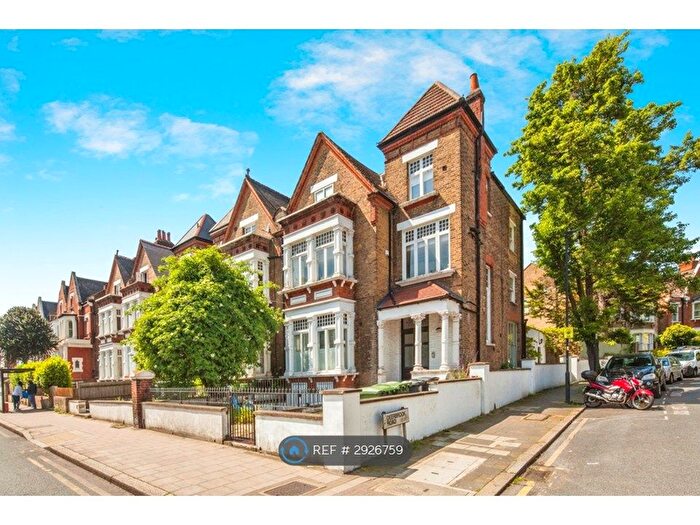 2 Bedroom Flat To Rent In Norwood Road, London, SE24